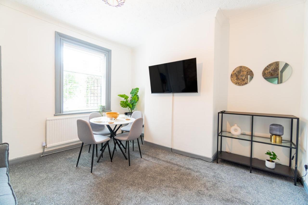 Stylish 3 Bedroom House - Central Location Nottingham Exterior photo